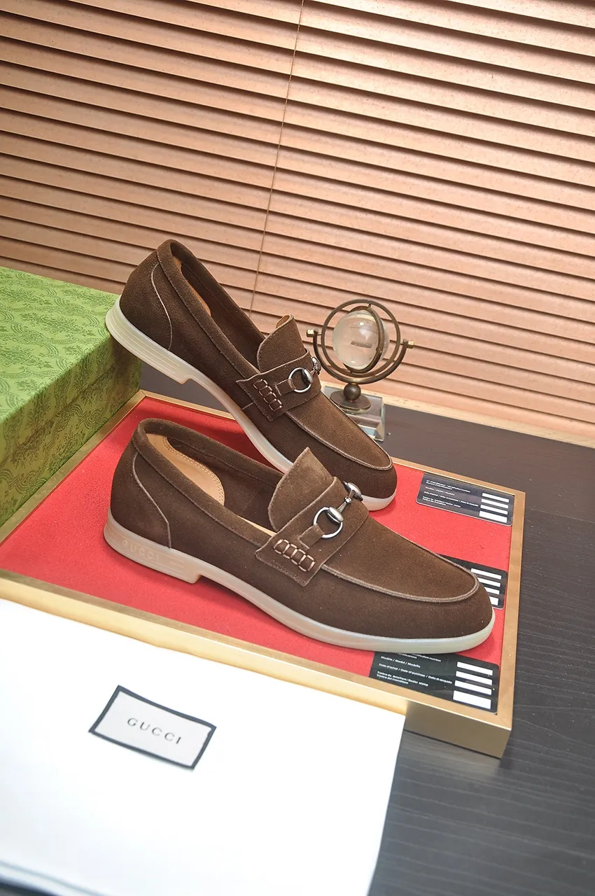 Men's shoes 💰440💶【GUCCI】 (High-end Niuli) New 🍀Gucci* - top version Gucci classic casual leather shoes! It is made of imported original cowhide and has a comfortable first layer of cowhide lining! Original wear-resistant rubber outsole! High quality products! Code number 38-44!